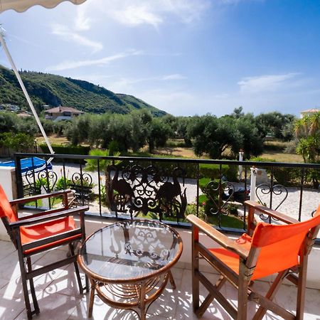 Villa Dimitris Apartments & Bungalows Frínion 외부 사진