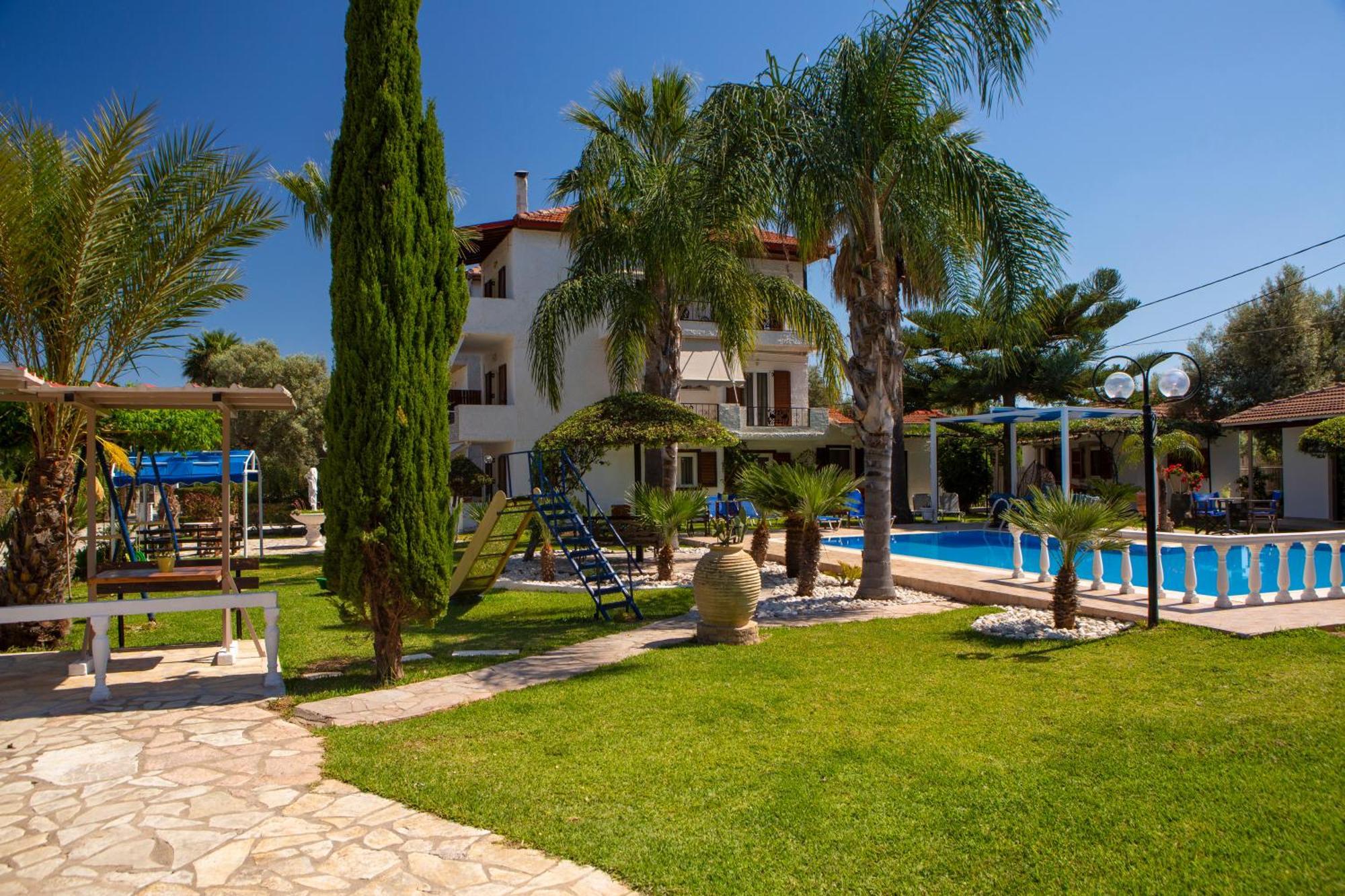 Villa Dimitris Apartments & Bungalows Frínion 외부 사진
