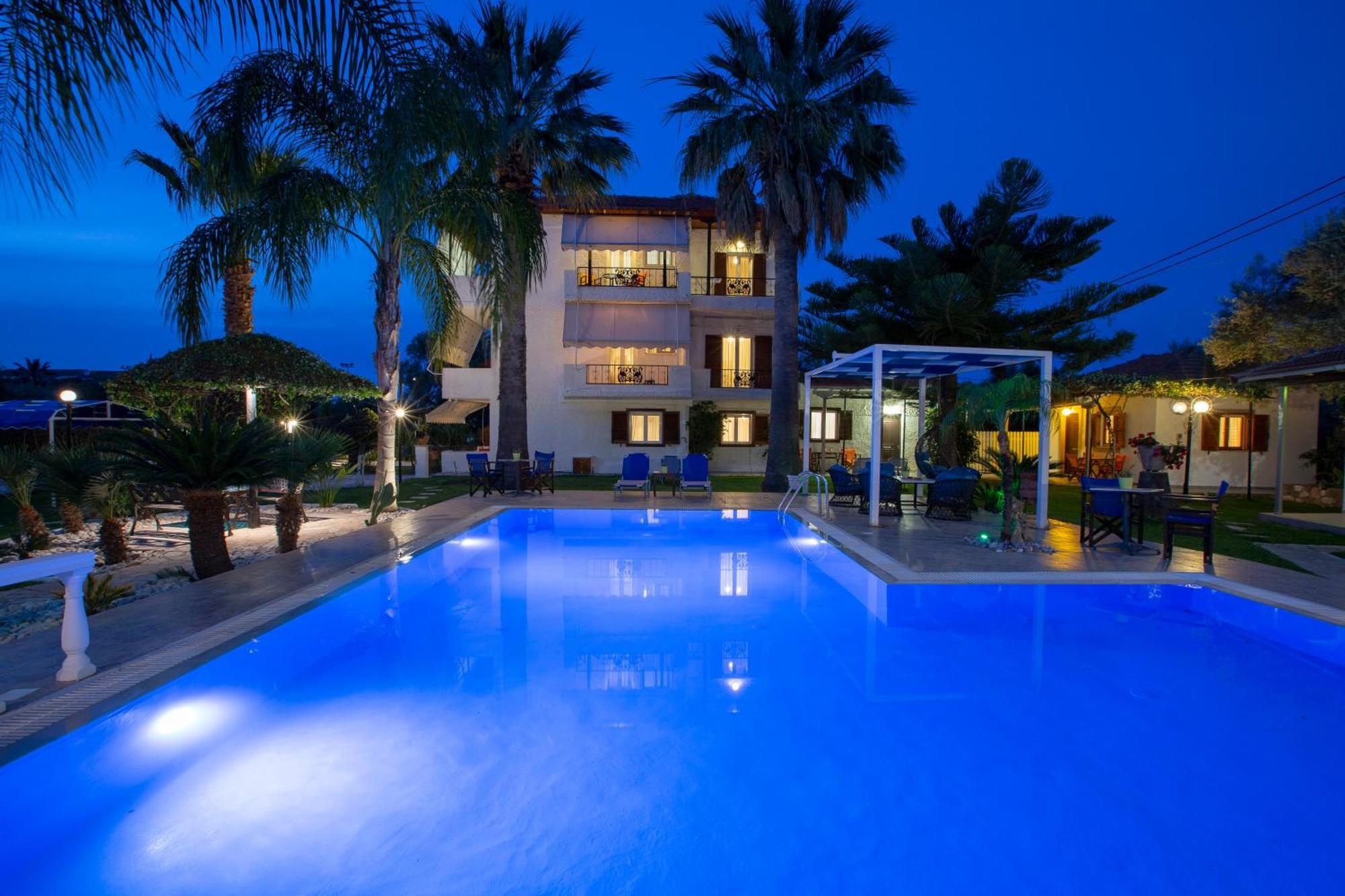 Villa Dimitris Apartments & Bungalows Frínion 외부 사진