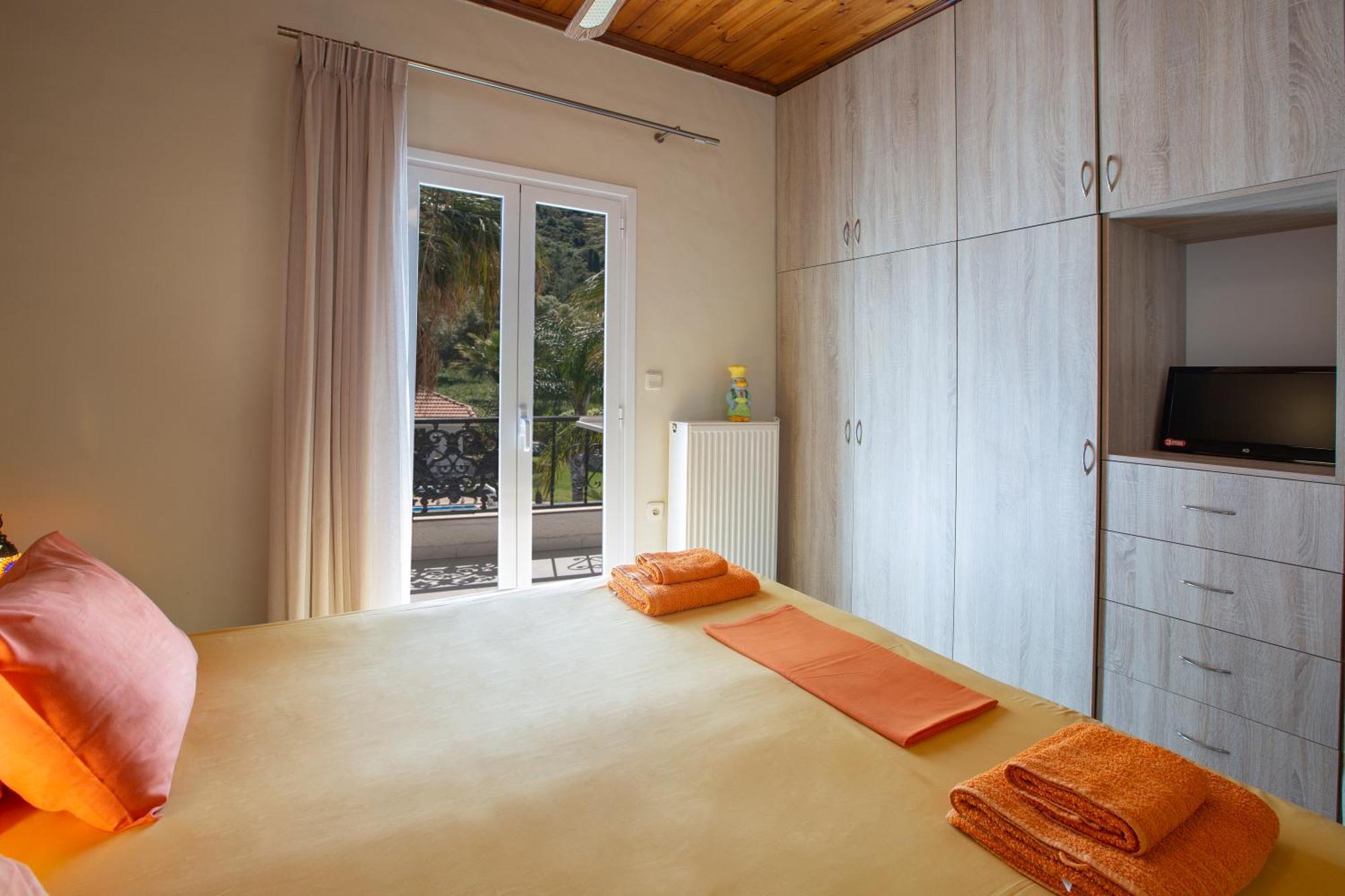 Villa Dimitris Apartments & Bungalows Frínion 외부 사진