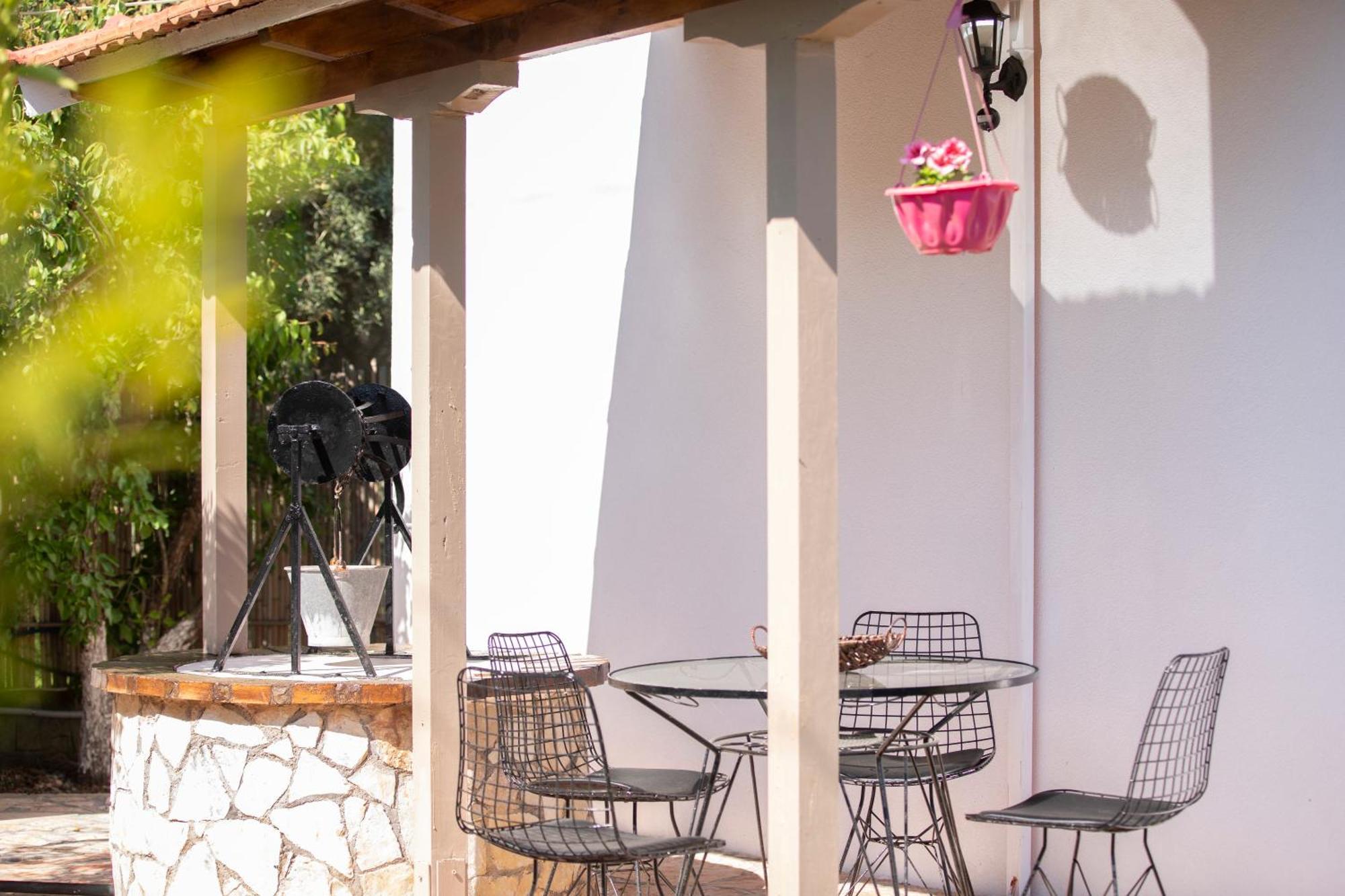 Villa Dimitris Apartments & Bungalows Frínion 외부 사진