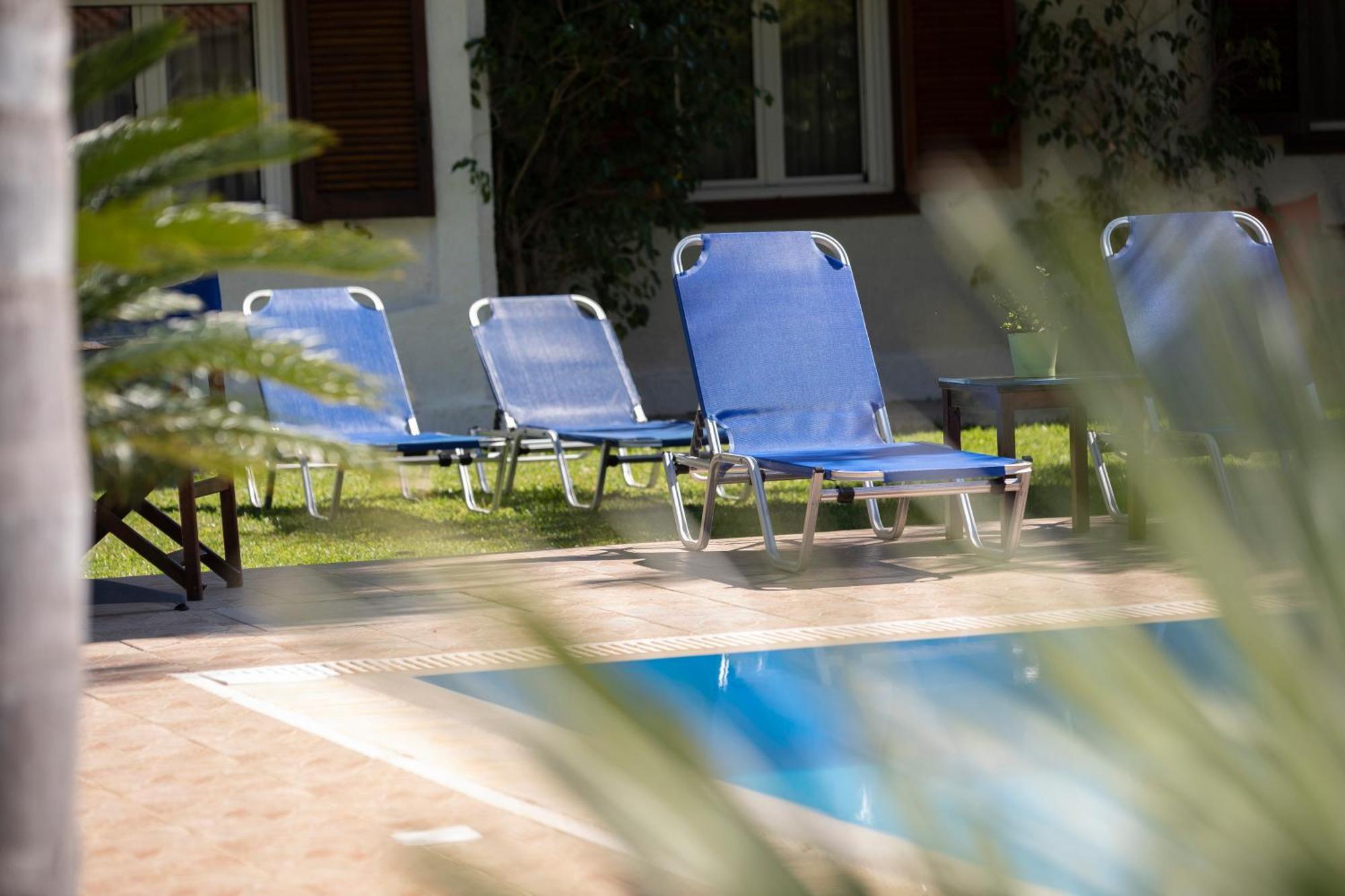 Villa Dimitris Apartments & Bungalows Frínion 외부 사진