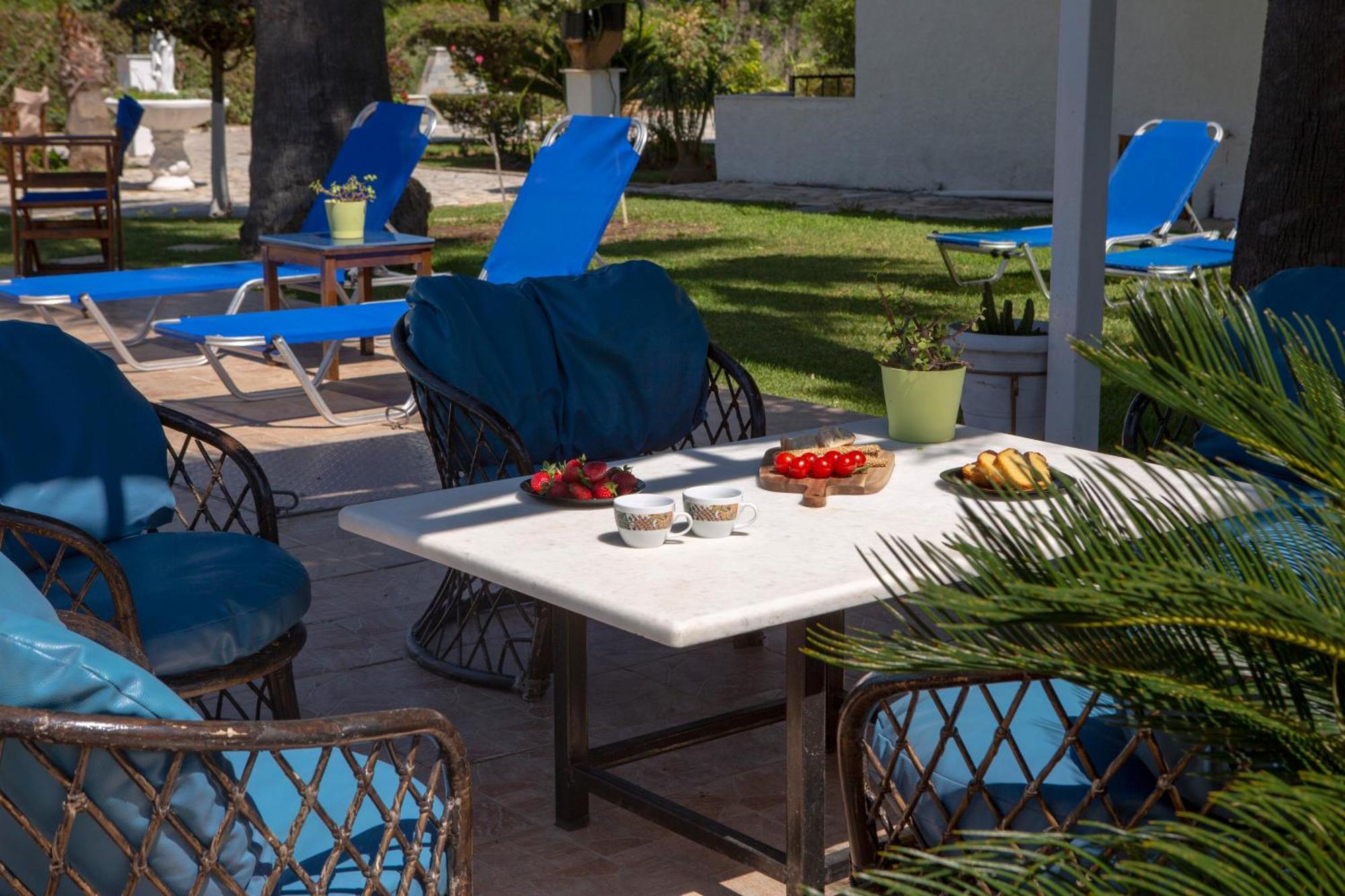 Villa Dimitris Apartments & Bungalows Frínion 외부 사진