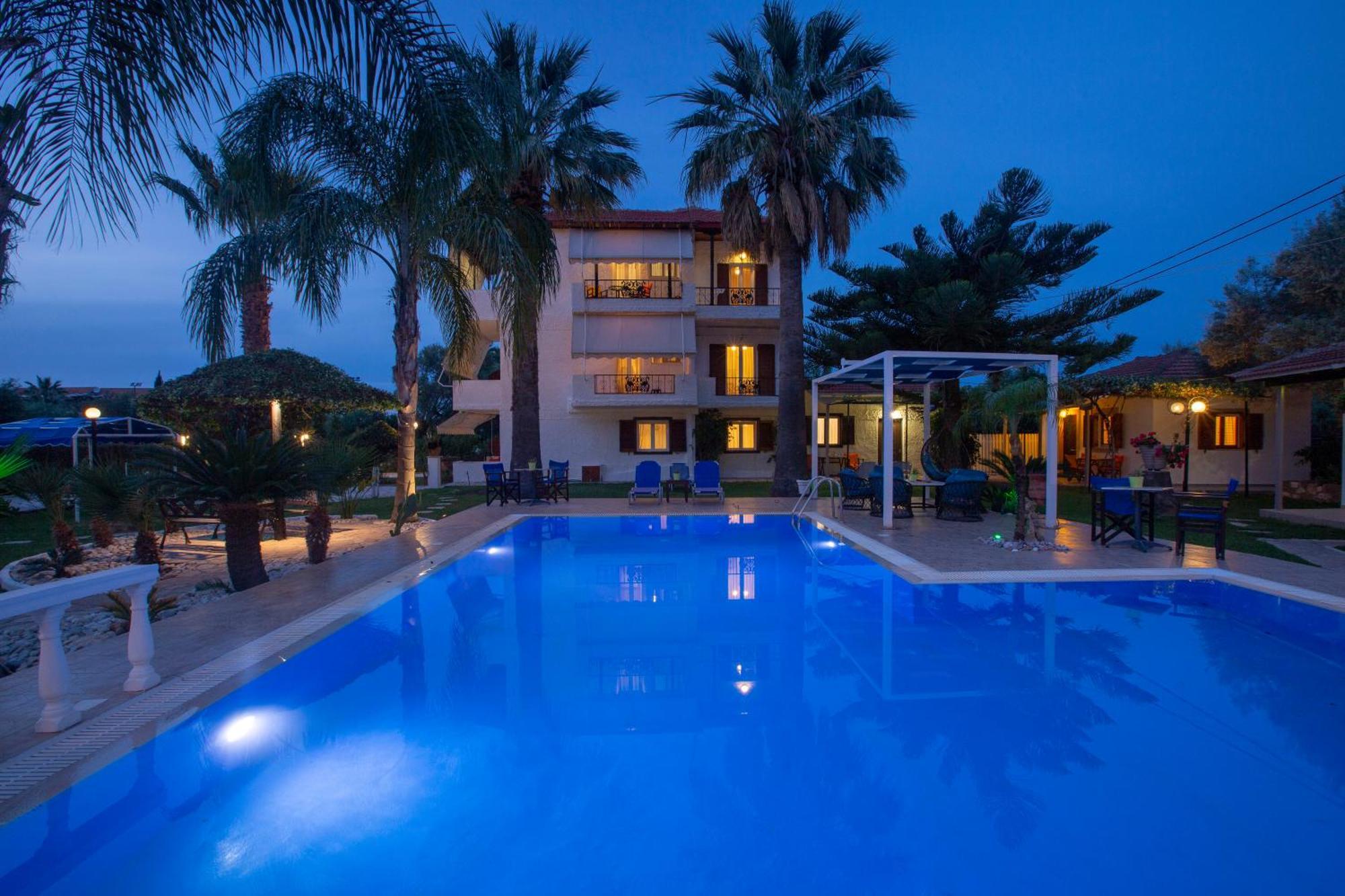 Villa Dimitris Apartments & Bungalows Frínion 외부 사진