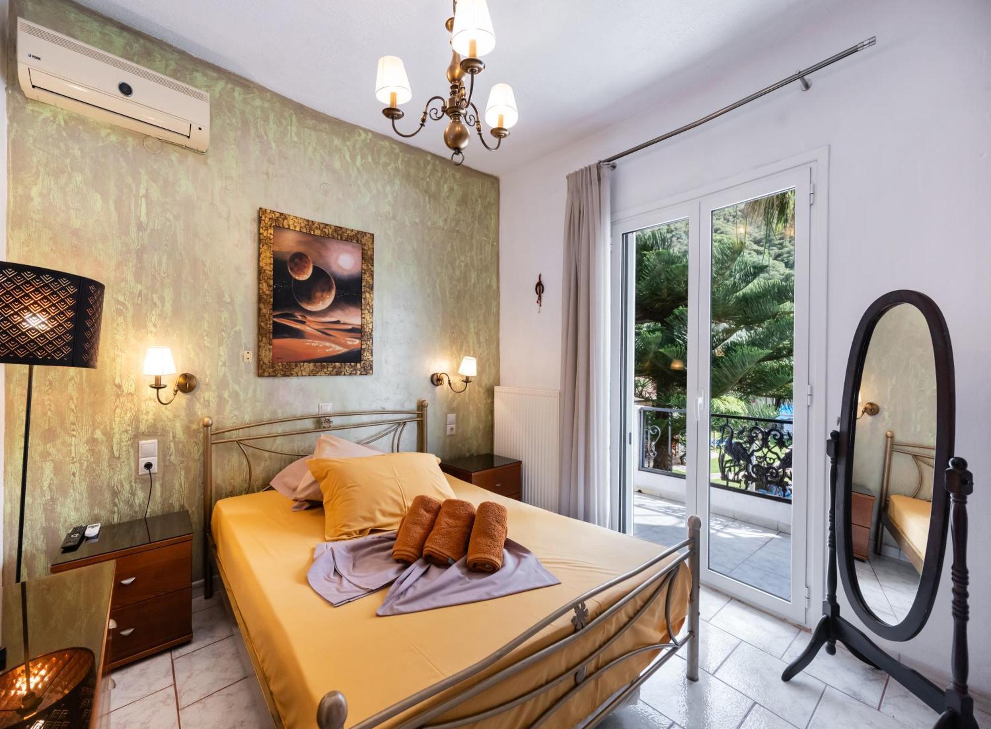 Villa Dimitris Apartments & Bungalows Frínion 외부 사진