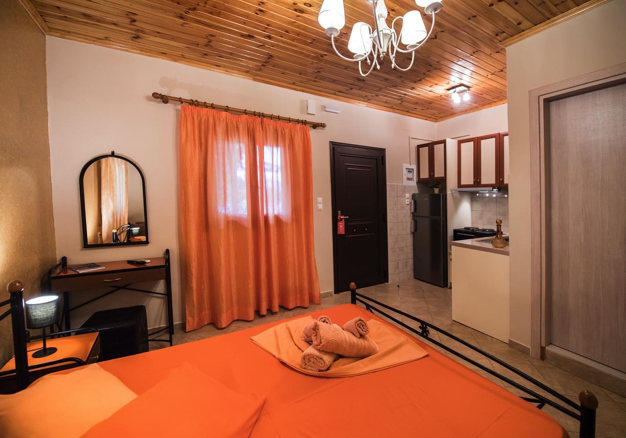 Villa Dimitris Apartments & Bungalows Frínion 외부 사진